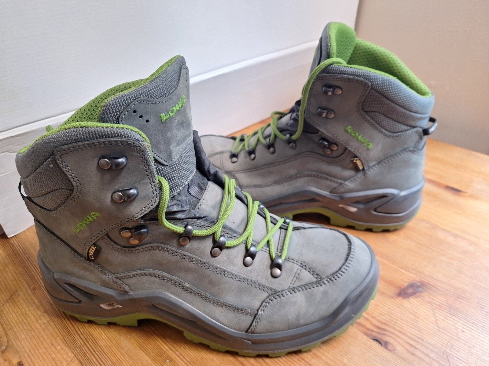 Lowa Renegade GTX Mid wandelschoenen maat 44,5 UK10 nieuw, Ophalen of Verzenden, Nieuw, Schoenen