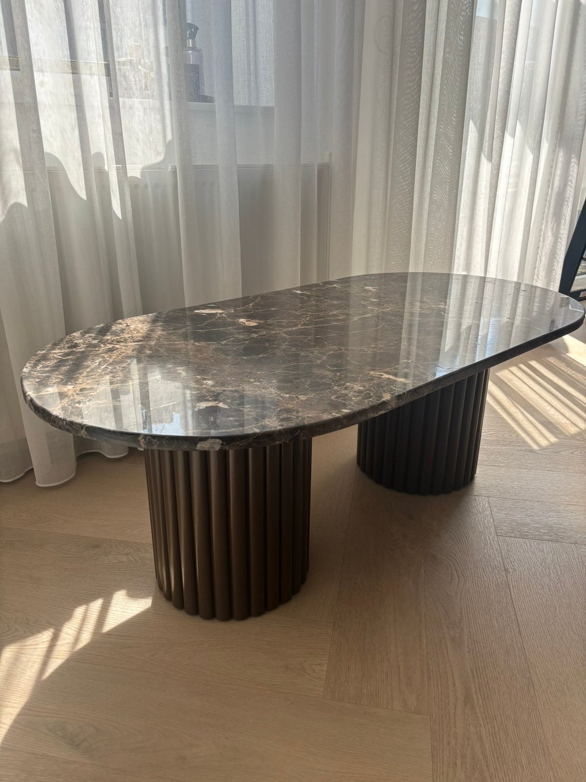 Luxe dark emperador marmeren ovale salontafel HAND MADE, Ophalen, 100 tot 150 cm, Nieuw, 50 tot 100 cm