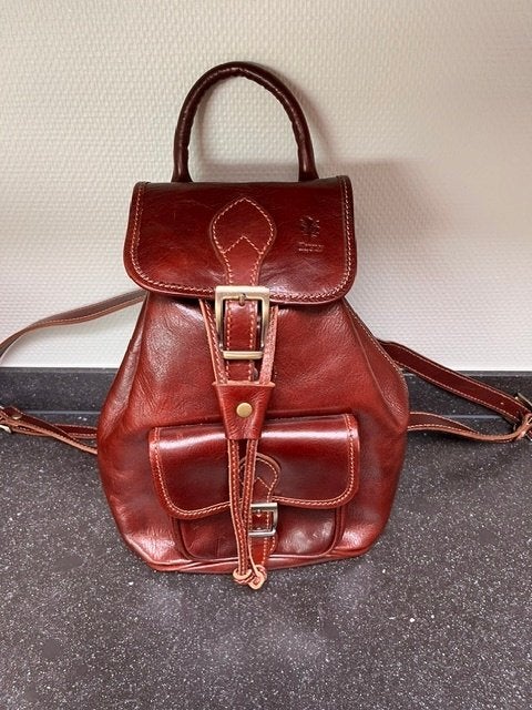 Lederen Rugzak (Back-Pack), Sieraden, Tassen en Uiterlijk, Tassen | Rugtassen, Ophalen of Verzenden, Nieuw, Overige merken, 30 tot 45 cm