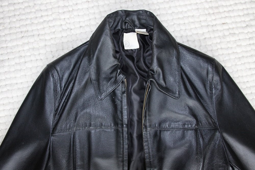 Stoere Zwarte Leren Jas (S) € 45,-, Zwart, Ophalen of Verzenden, Maat 36 (S), Onbekend