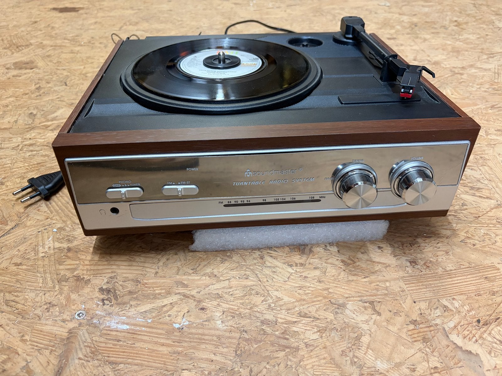 Soundmaster Turntable radio systeem, Ophalen, Zo goed als nieuw