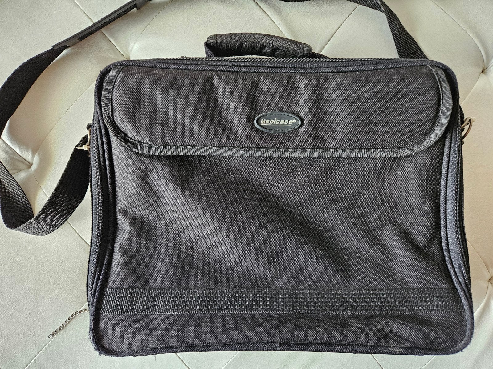Magicase laptop tas, Computers en Software, Gebruikt, Magicase, Handvat, Ophalen of Verzenden