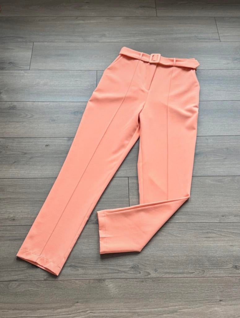ASOS TALL high waist pantalon maat 40 - perzik + riem, Maat 38/40 (M), Asos Design, Ophalen of Verzenden, Zo goed als nieuw