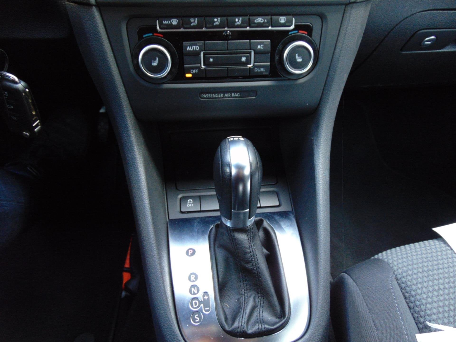 Foto 23 van Volkswagen Golf Cabriolet 1.4 TSI Automaat Dealer Onderhoude