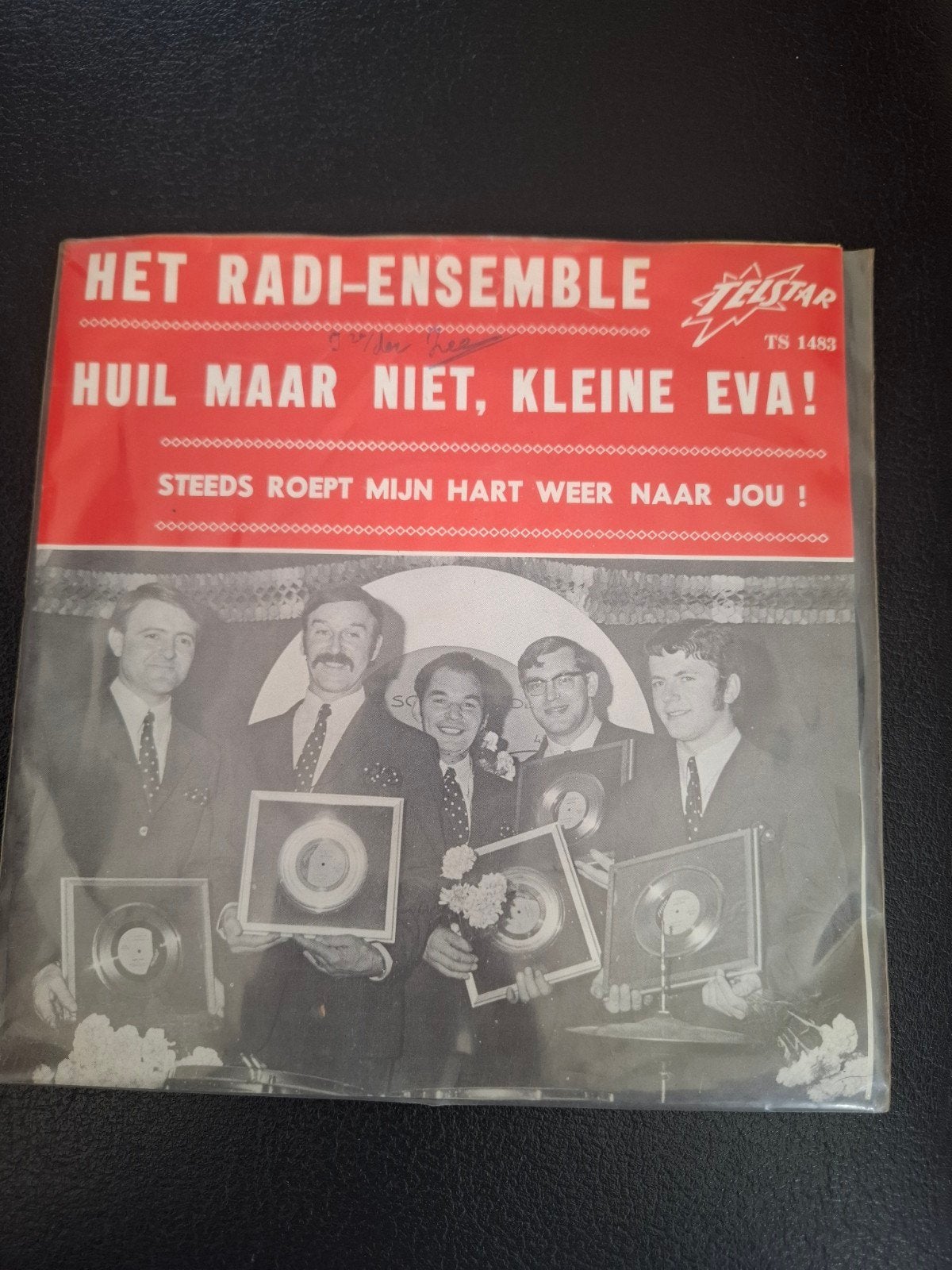 Het Radi-Ensemble - Huil Maar Niet, Kleine Eva! (7 inch), Gebruikt, 7 inch, Ophalen of Verzenden, EP