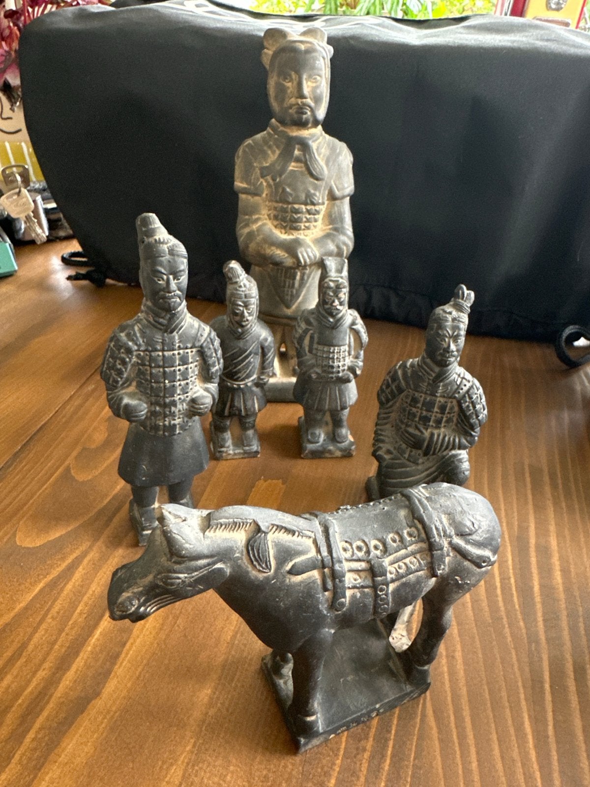 Set van Terracotta Leger Beelden en Paard, Antiek en Kunst, Groep mensen, Ophalen of Verzenden, Handgemaakt, 20 - 50 cm