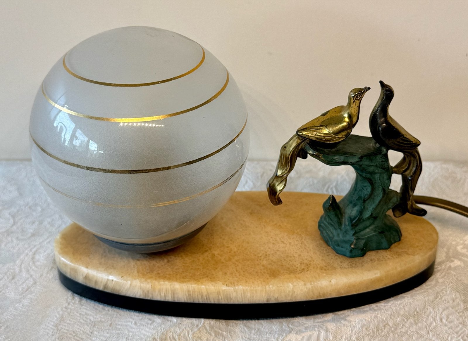 Art Deco Nachtlampje / Tafellamp met pauwen ., Antiek en Kunst, Ophalen of Verzenden