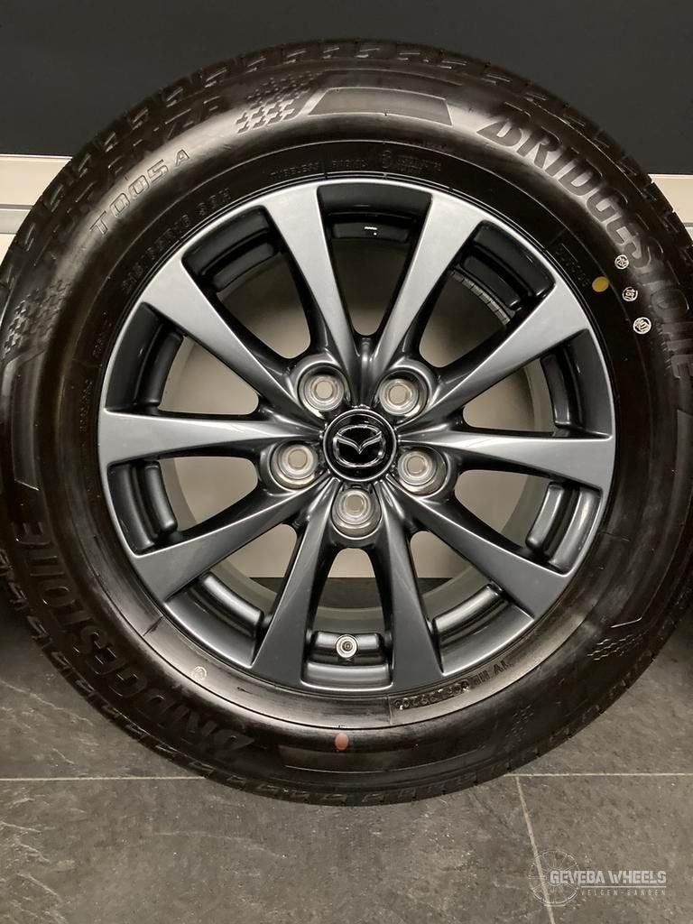 16'' originele Mazda CX30 DEMO velgen + banden 5x114.3 9965, Auto-onderdelen, Banden en Velgen, Banden en Velgen, Zomerbanden