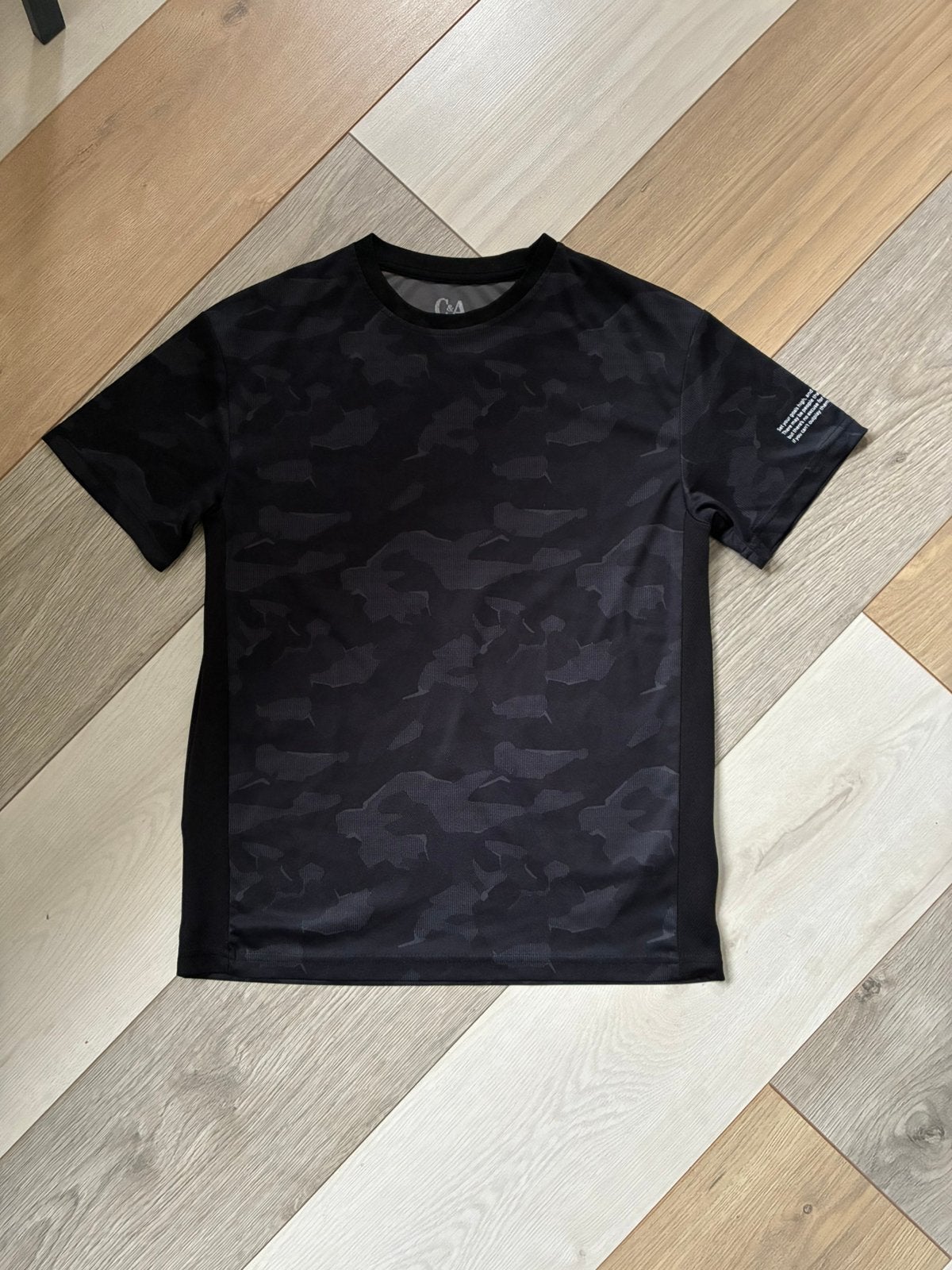 Mooi sport shirt van C&A maat 146-152 in zeer goede staat, Kinderen en Baby's, Kinderkleding | Maat 146, Ophalen of Verzenden