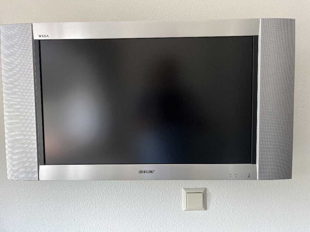 Sony 26-inch LCD WEGA TV – HDTV Ready – Incl. muurbeugel, Ophalen, Gebruikt, 50 Hz, LCD