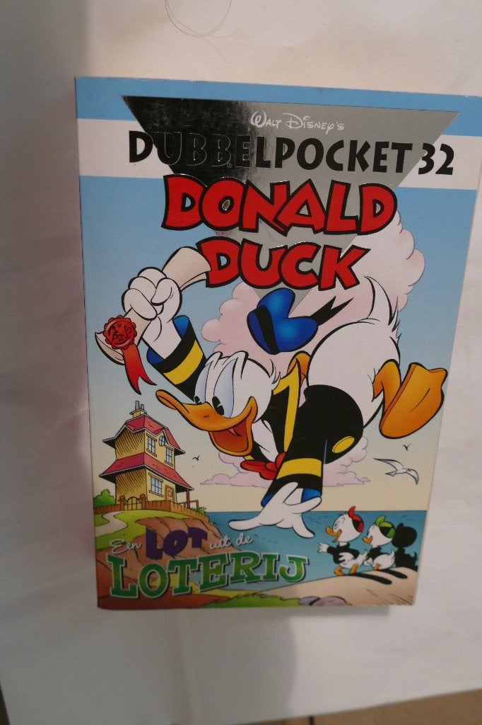 Donald Duck dubbelpocket, Eén stripboek, Ophalen of Verzenden, Zo goed als nieuw