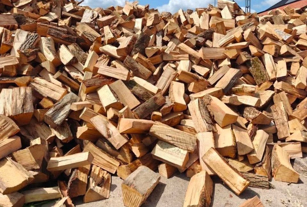 Droog 100% eiken brandhout haardhout kachelhout gratis bezor, 6 m³ of meer, Ophalen of Verzenden, Eikenhout, Blokken