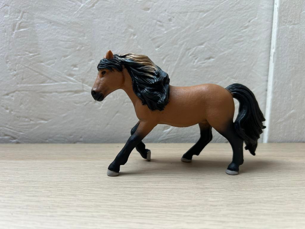 Schleich ijslander 93, Ophalen of Verzenden, Zo goed als nieuw, Paard, Beeldje of Figuurtje