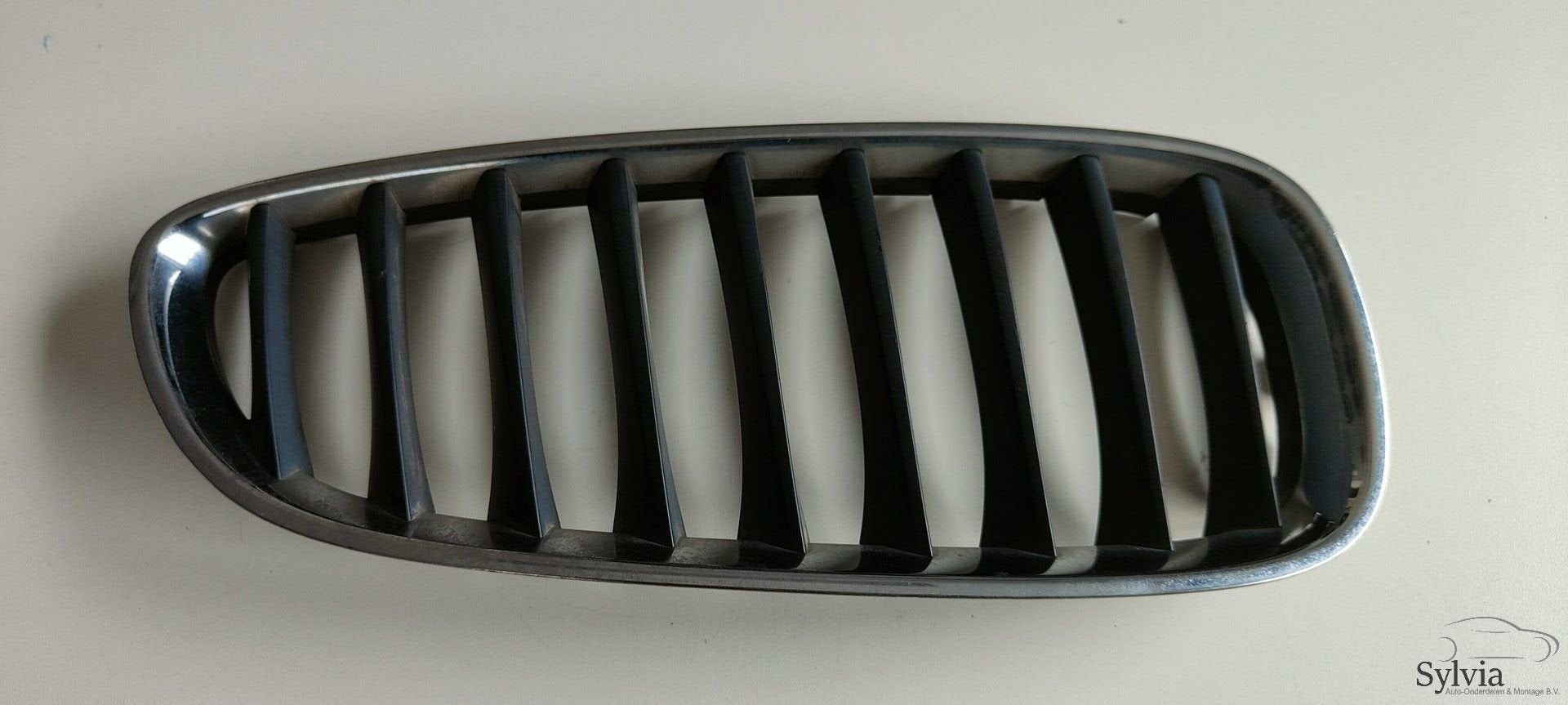 Nier Grille rechts met chroomraam en zwarte strepen BMW Z4 E, Gebruikt, -, -, Ophalen of Verzenden