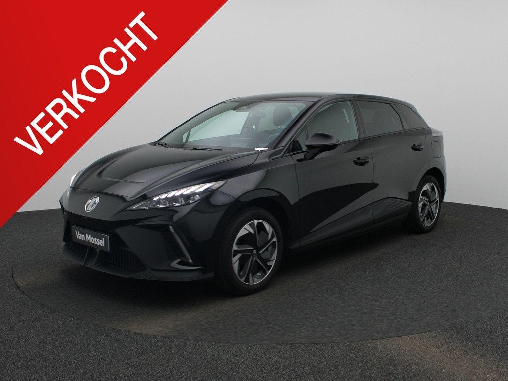 MG 4 64 kWh Luxury | SOH 96,5% | Camera | Carplay | Navigati, Auto's, MG, Automaat, 12 maanden, Gebruikt, 1675 kg