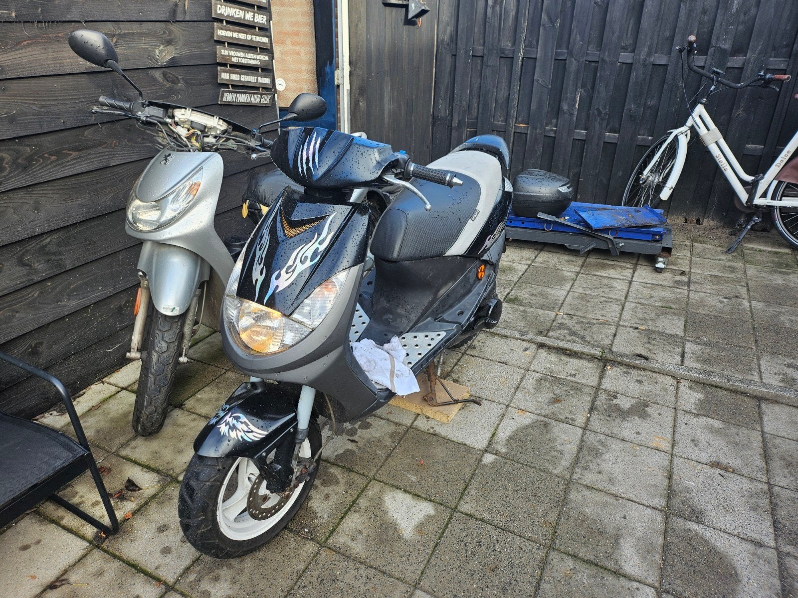 viva city, Fietsen en Brommers, Ophalen, Zo goed als nieuw, Benzine, 50 cc