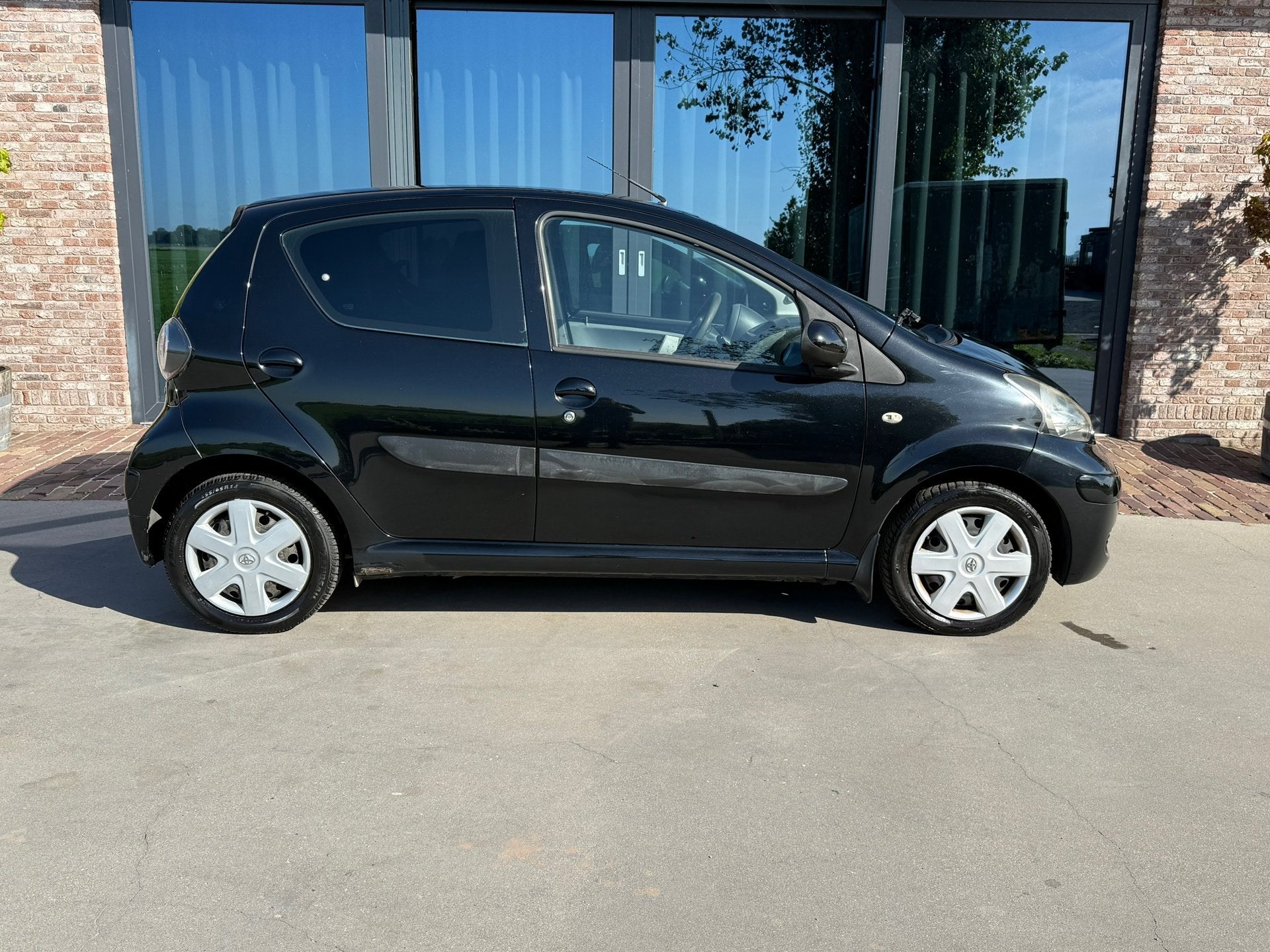 Foto 3 van Toyota Aygo 5 Deurs 165134 KM 1.0-12V