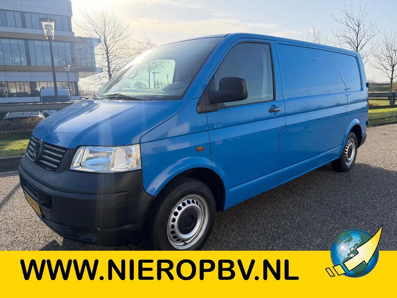 Volkswagen Transporter 1.9TDI L2H1 Trekhaak (bj 2005), Auto's, Voorwielaandrijving, Gebruikt, 4 cilinders, Origineel Nederlands