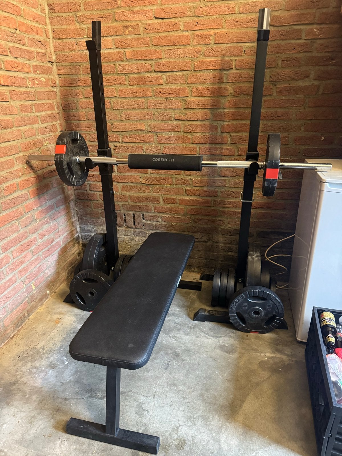 Corength Fitnessbank/squatrack met halterstang en gewichten, Sport en Fitness, Ophalen, Zo goed als nieuw, Armen, Overige typen