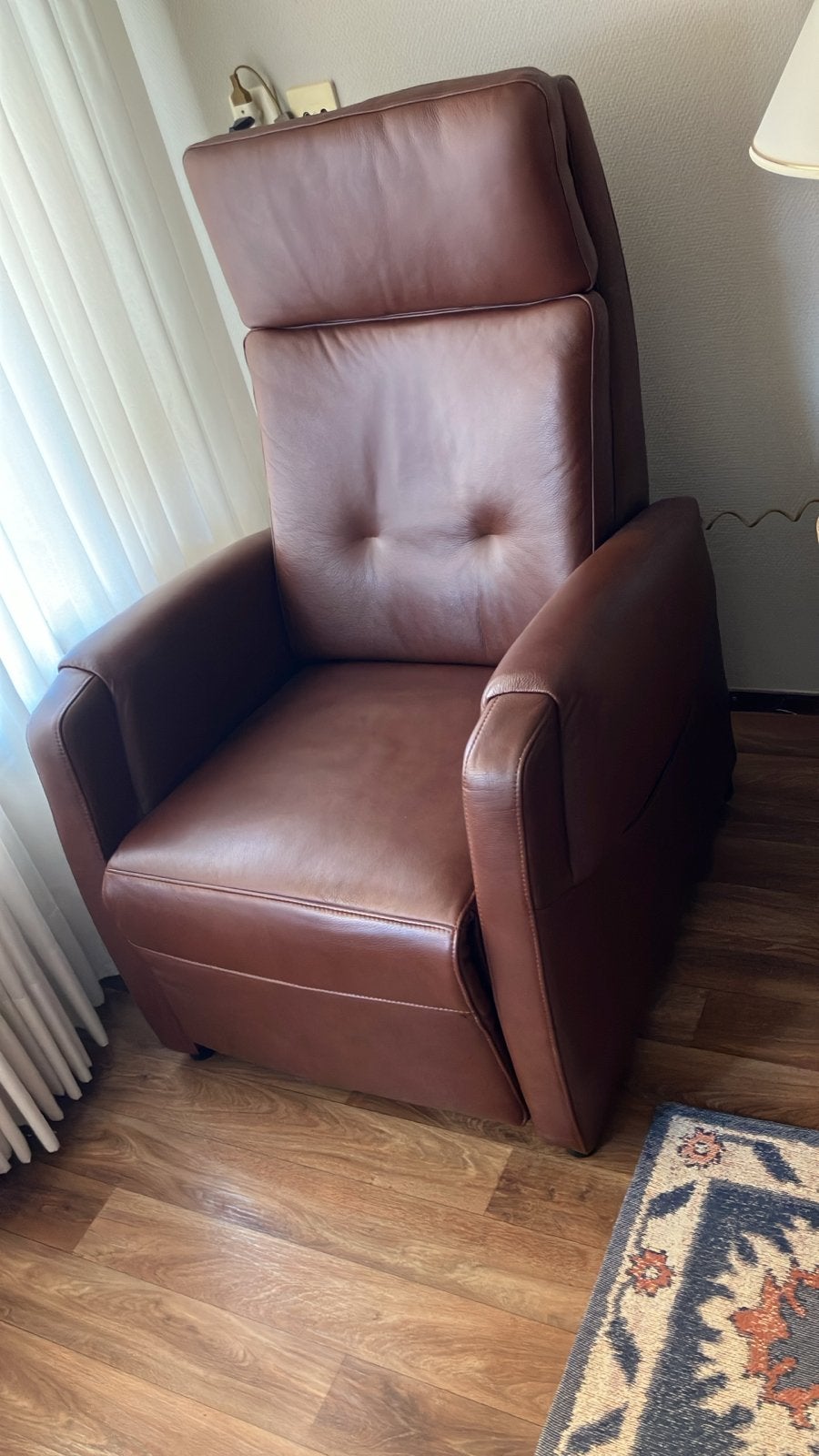Leren relaxfauteuil met sta-op functie, Ophalen, Gebruikt, Leer, 75 tot 100 cm