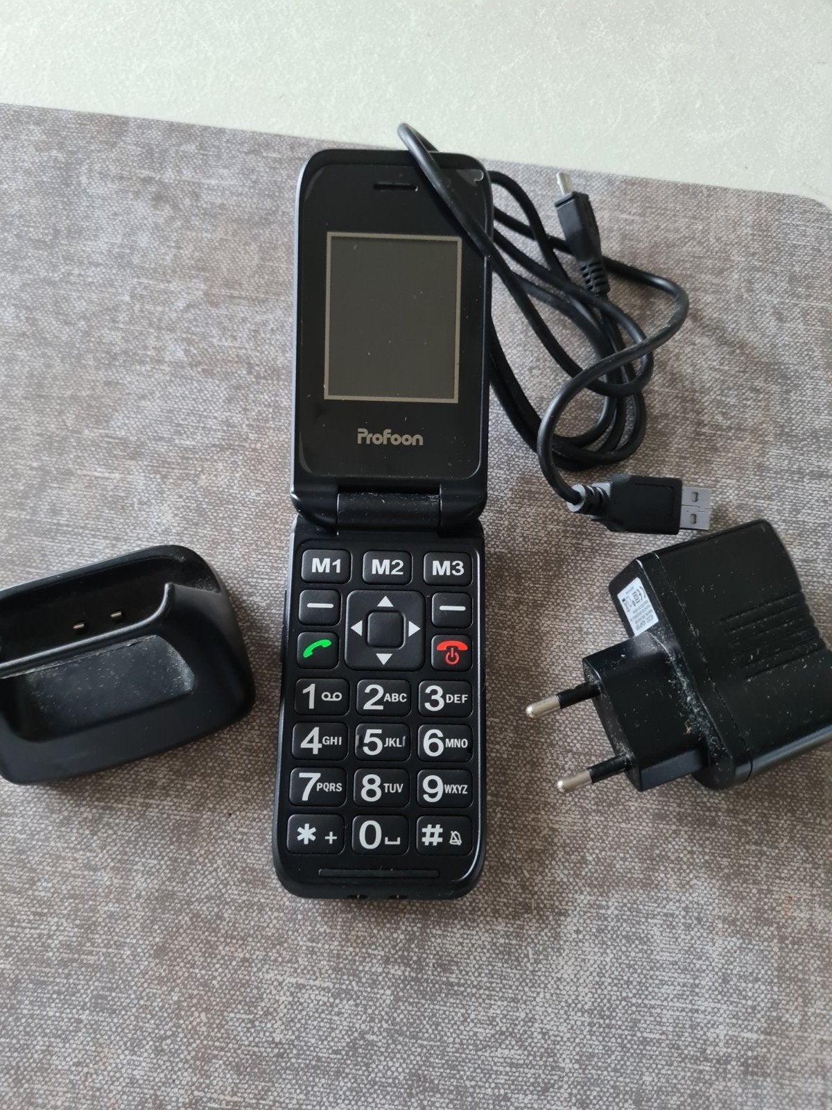 te koop big button gem groot toetjen gsm huistelefoon, Ophalen of Verzenden