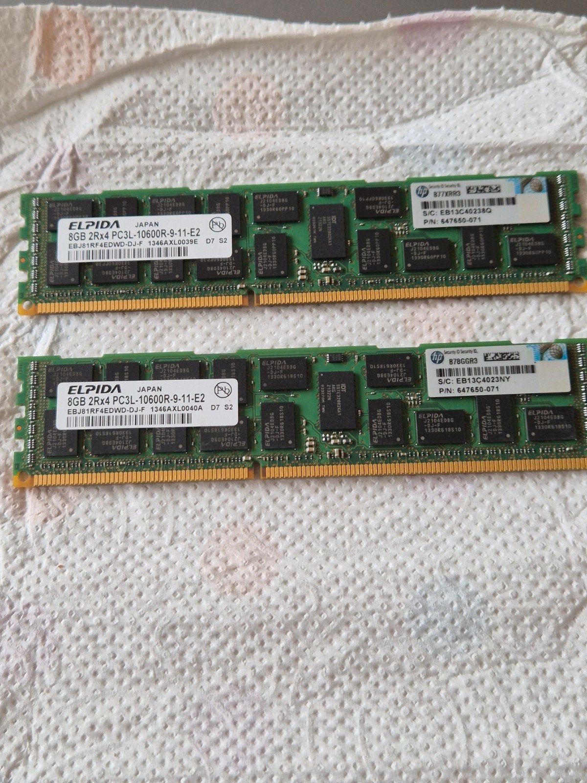 Elpida 8GB DDR3 RAM PC3L-10600R-9-11-E2 (2 stuks), Computers en Software, RAM geheugen, Ophalen, Gebruikt, Server, 8 GB