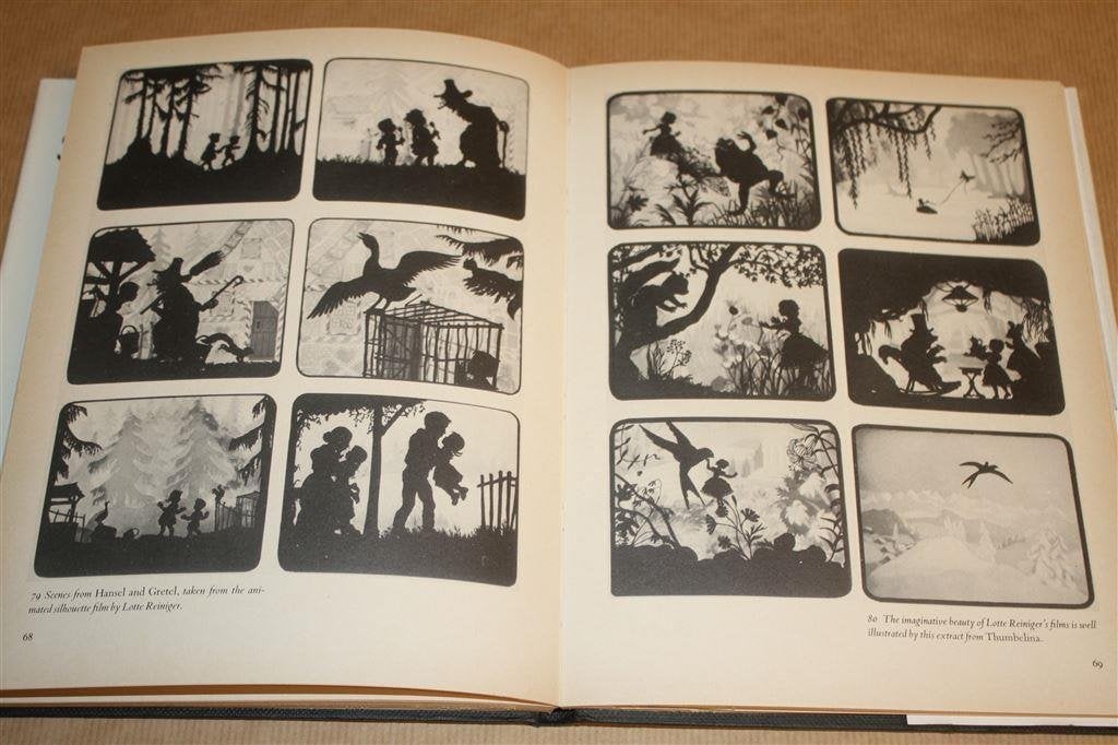 Silhouettes, a living art., Ophalen of Verzenden, Gelezen