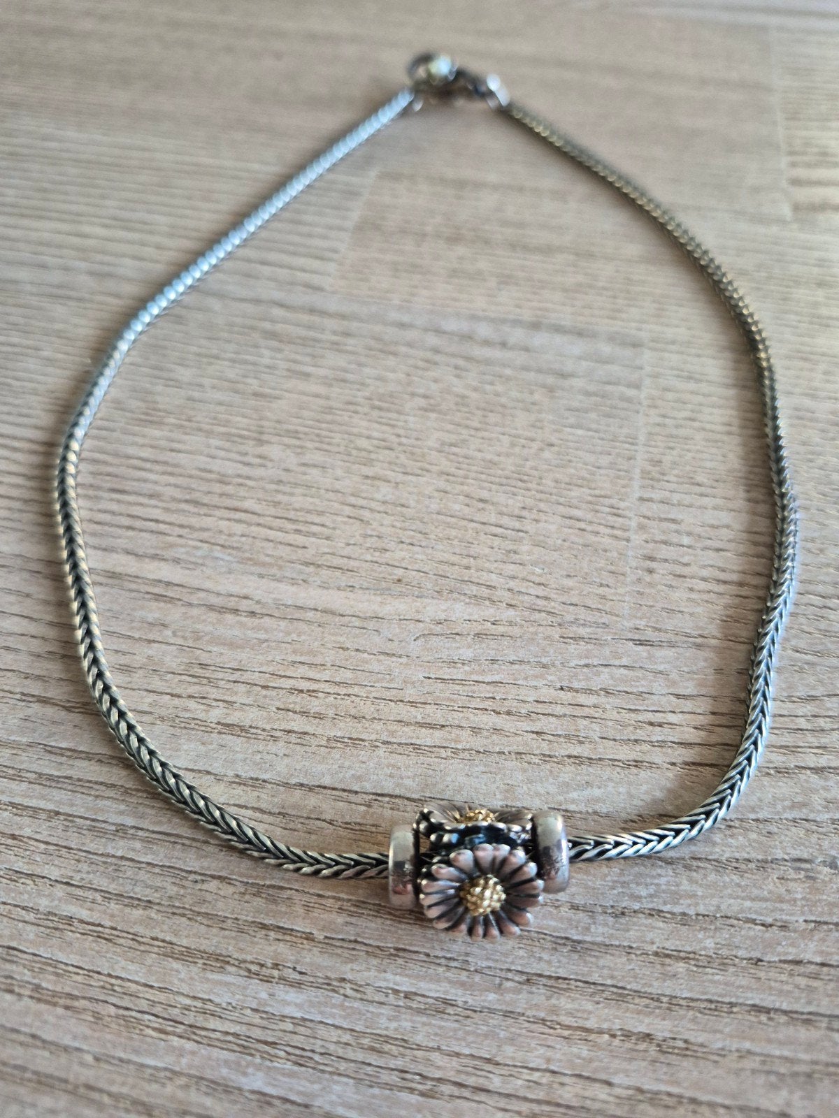 Trollbeads Collier Madelief Parelslot Gouden Madeliefkraal, Ophalen of Verzenden, Zo goed als nieuw, Trollbeads, 1 bedel
