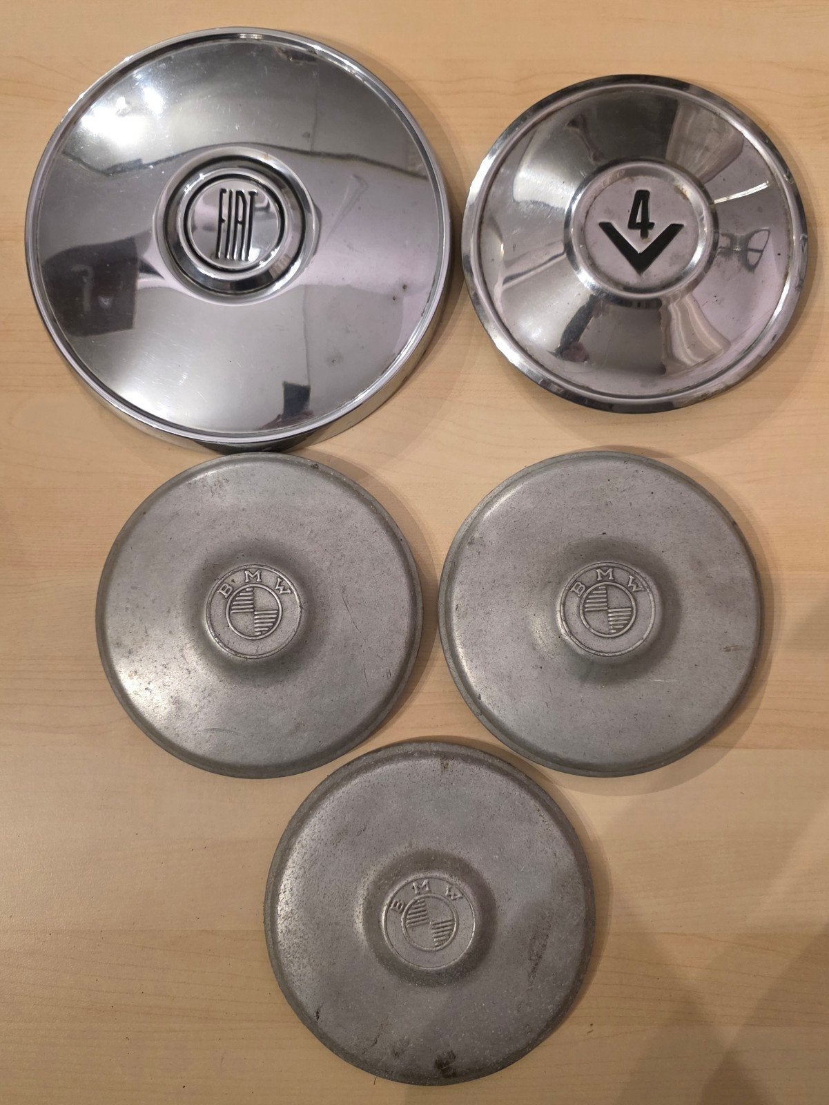 Diverse vintage wieldoppen - Fiat, V4, BMW, Auto diversen, Ophalen of Verzenden