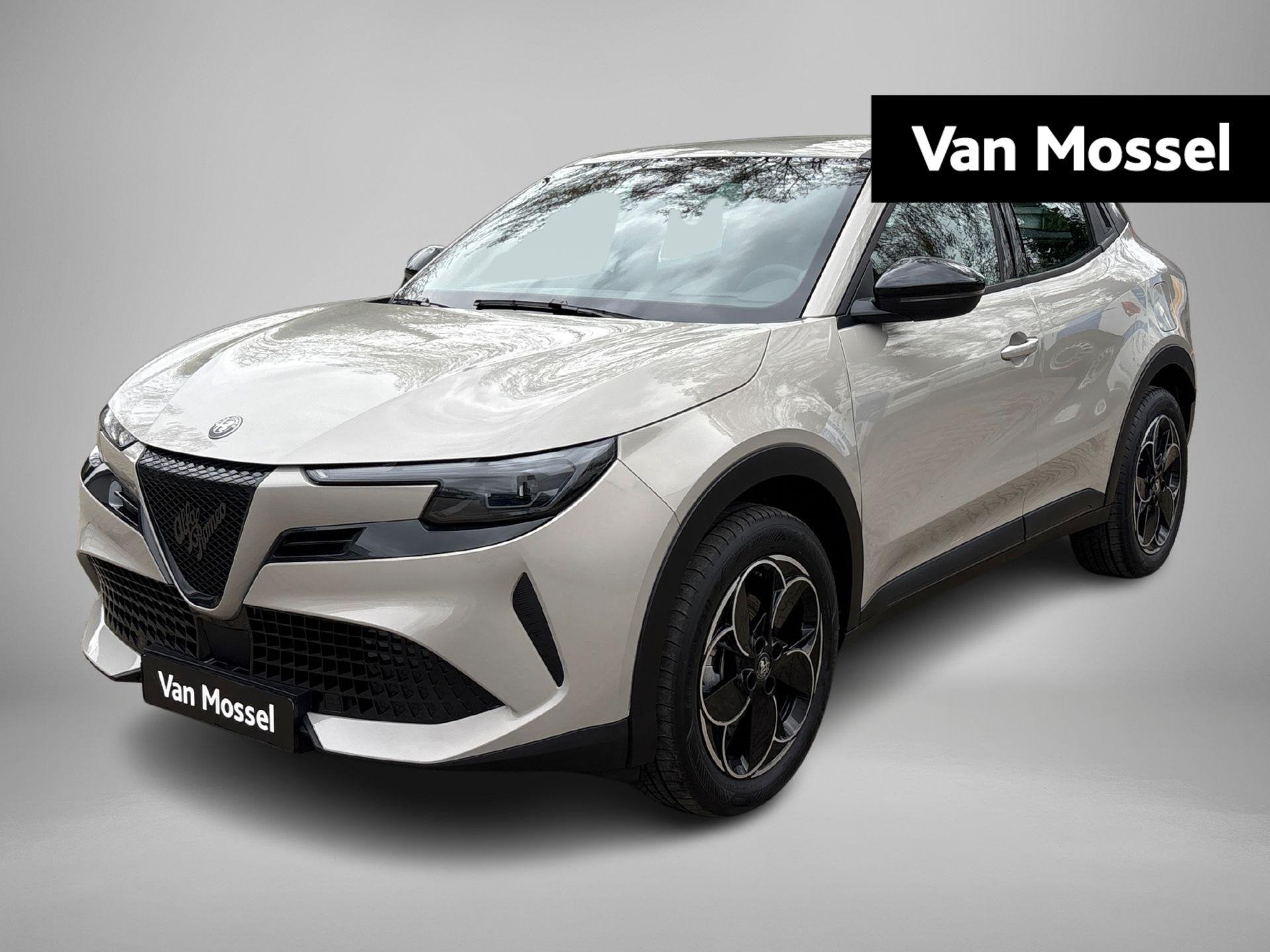 Alfa Romeo Junior Elettrica 54 kWh | Apple Carplay/Android A, Auto's, Stof, Gebruikt, SUV of Terreinwagen, 345 min