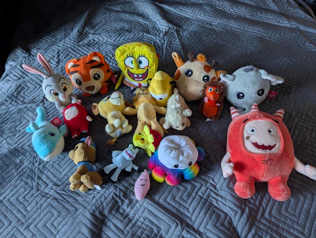 Grote set diverse pluche speelgoed knuffels, Gebruikt, Overige merken, Disney, Blauw