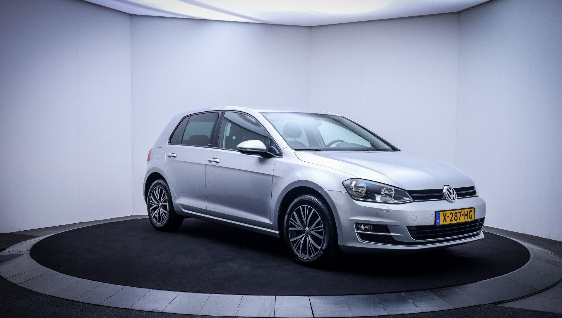Volkswagen Golf 1.4 TSI 150pk EDITION Connected NAVI | APP C, Auto's, Stof, Gebruikt, 4 cilinders, 150 pk