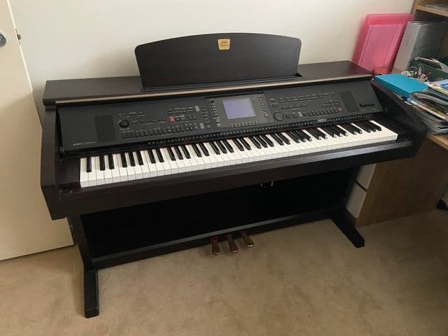 Yamaha Clavinova CVP Concert Digitale Piano - Moet weg!, Bruin, Digitaal, Ophalen of Verzenden, Zo goed als nieuw