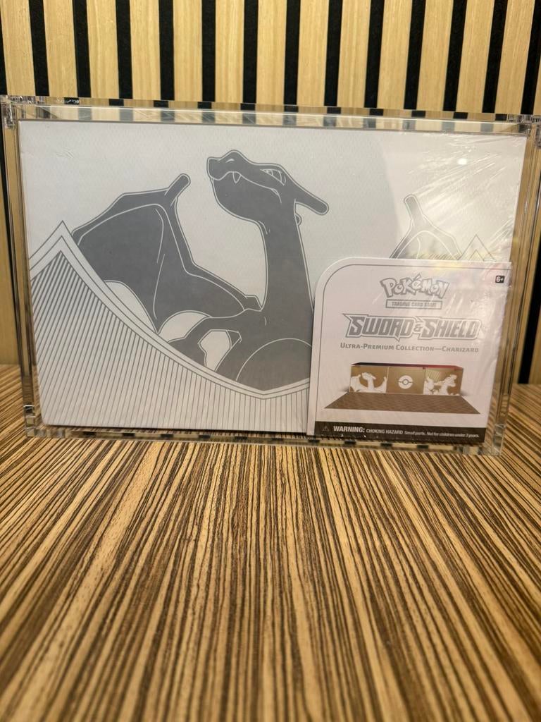 Pokemon Sword & Shield Charizard Upc, Ophalen, Zo goed als nieuw