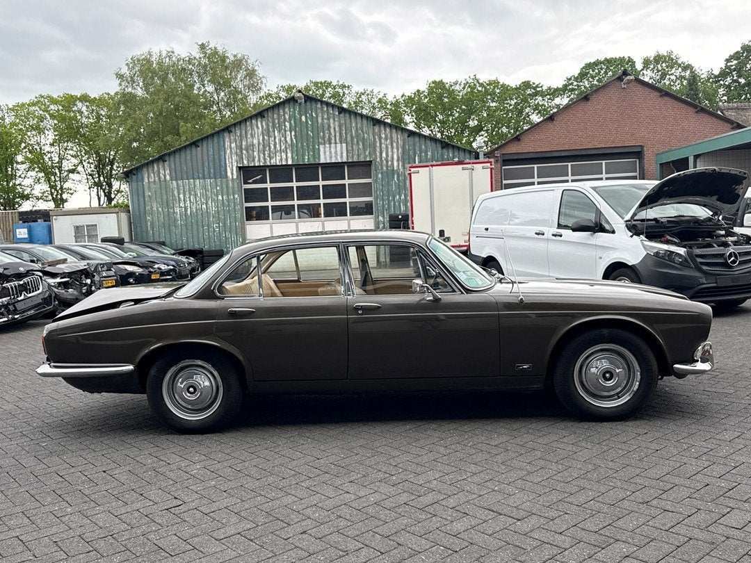 Jaguar XJ6 4,2, foto 6