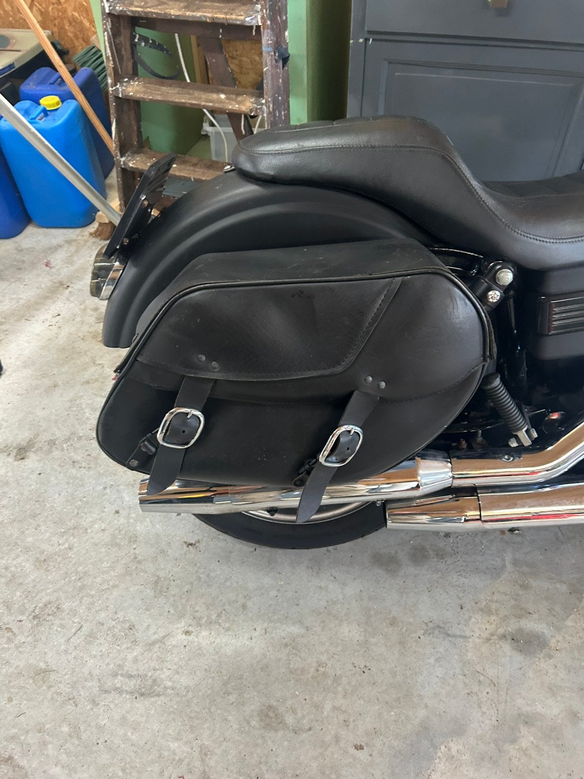 Moei zetje leren harley tassen / koffers orgineel, Ophalen