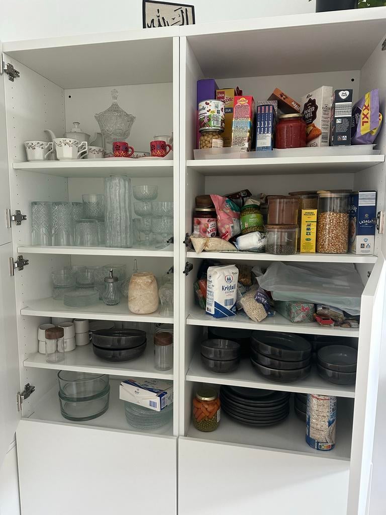 Besta opbergkast ikea, Ophalen, Zo goed als nieuw
