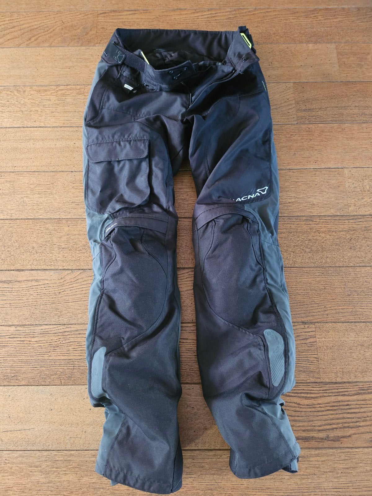 Macna motorbroek maat M/50 zwart/grijs - Goede staat, Ophalen