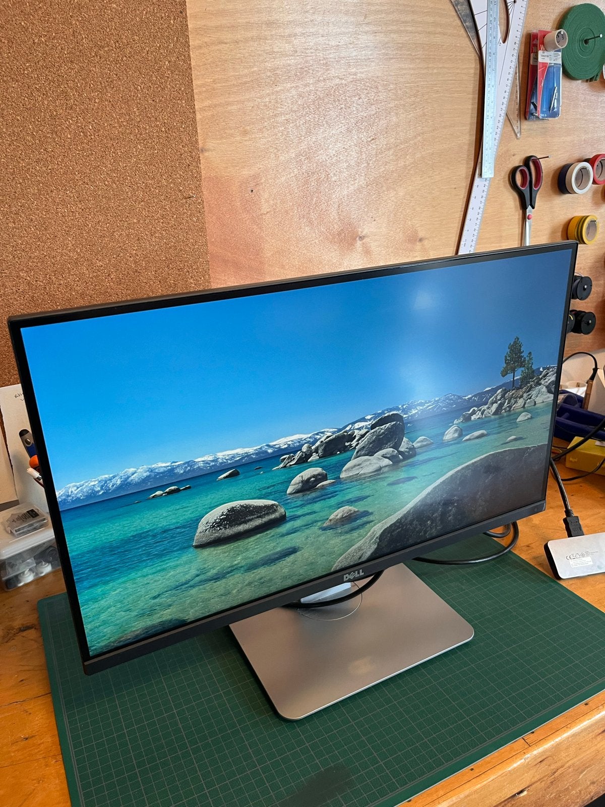 Dell U2515Hc 25 inch QHD Monitor - Perfect voor Thuiswerk, Computers en Software, Monitoren, Ophalen, Gebruikt, IPS, In hoogte verstelbaar