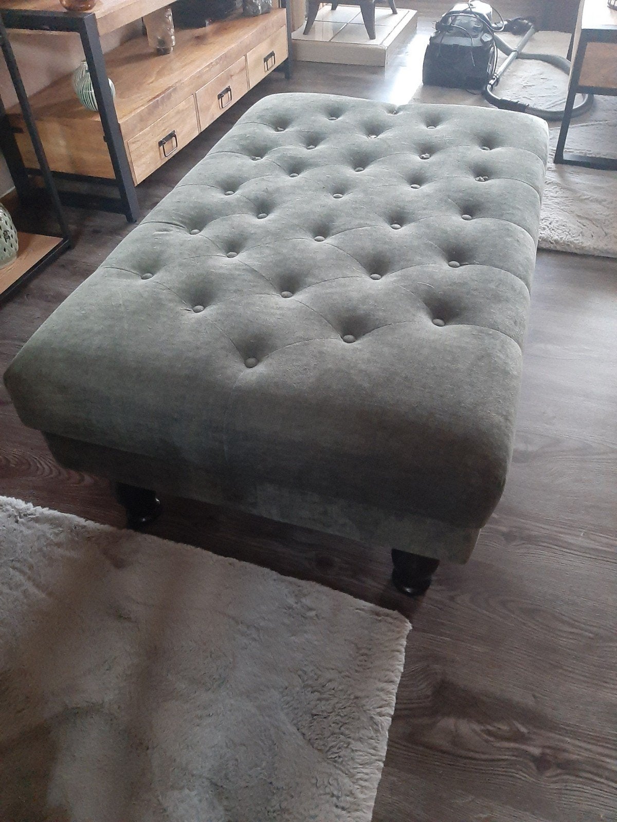 Mooie poef - Groen - Zo goed als nieuw, 100 tot 125 cm, Ophalen of Verzenden, Zo goed als nieuw, 75 tot 100 cm