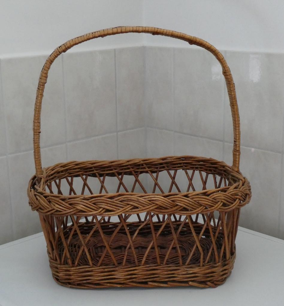 Vintage hengselmand, Huis en Inrichting, Woonaccessoires | Schalen en Manden, Ophalen, Gebruikt, Mand, Riet