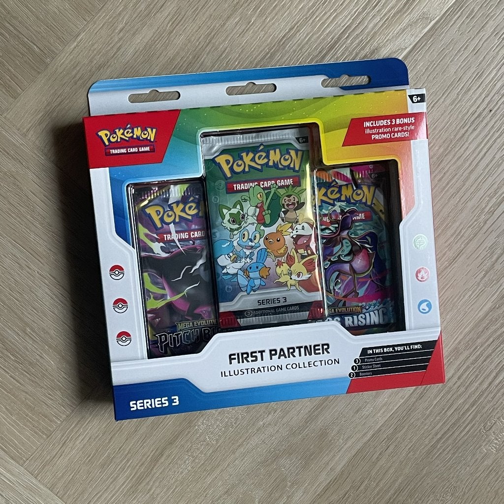 Pokémon TCG First Partner Illustration Collection Series 3, Ophalen of Verzenden, Nieuw