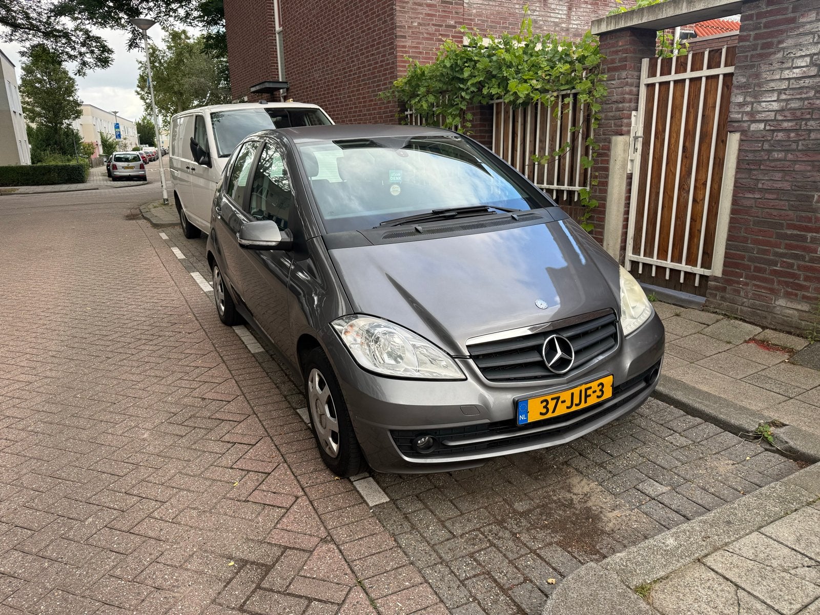 Mercedes-Benz A-Klasse 1.5 A160 5DRS AUT 2009 Grijs, 15 km/l, 1498 cc, Origineel Nederlands, Particulier