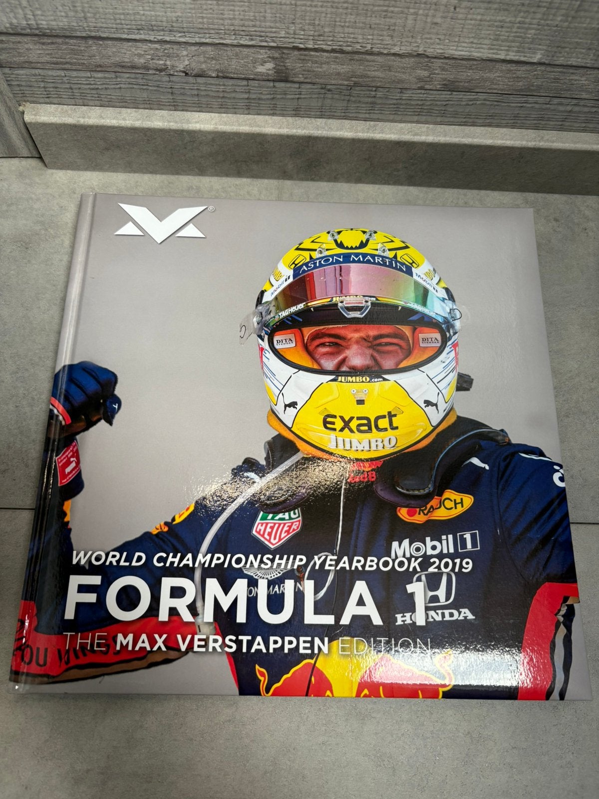 2019 Jaarboek/Yearbook Max Verstappen, Verzamelen, Automerken, Motoren en Formule 1, Ophalen of Verzenden, Nieuw, Formule 1