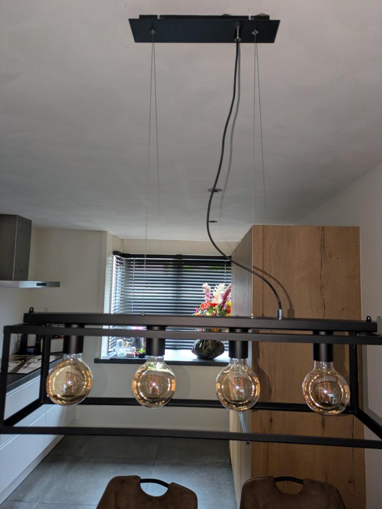 Moderne Zwarte Hanglamp met 4 Lampen, Ophalen, Zo goed als nieuw, Metaal, Modern, Industrieel