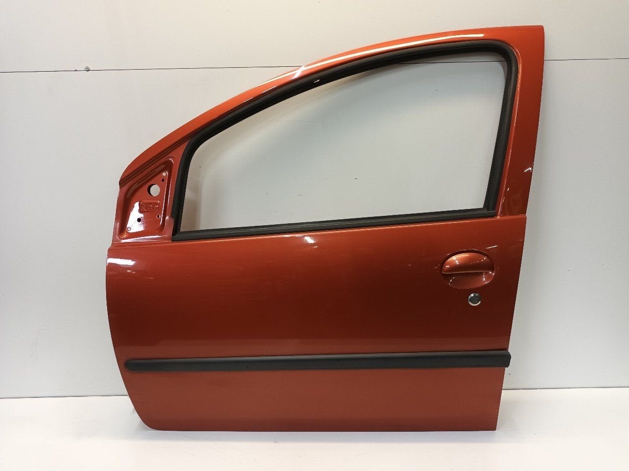 Portier links voor Peugeot 107, Onderdelen@venauto.nl, Van der Ven Autorecycling B.V., Gebruikt, Citroën