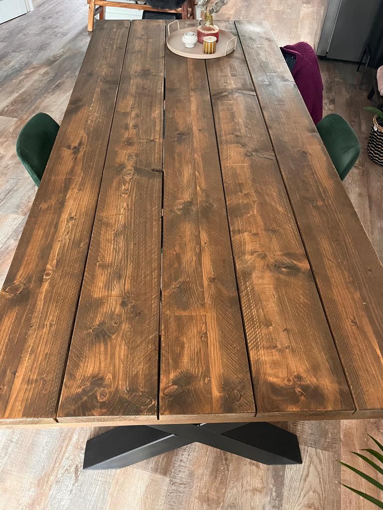 Robuuste eettafel 220cm met metalen X-poten, Huis en Inrichting, Tafels | Eettafels, Ophalen, 200 cm of meer, 50 tot 100 cm, Zo goed als nieuw