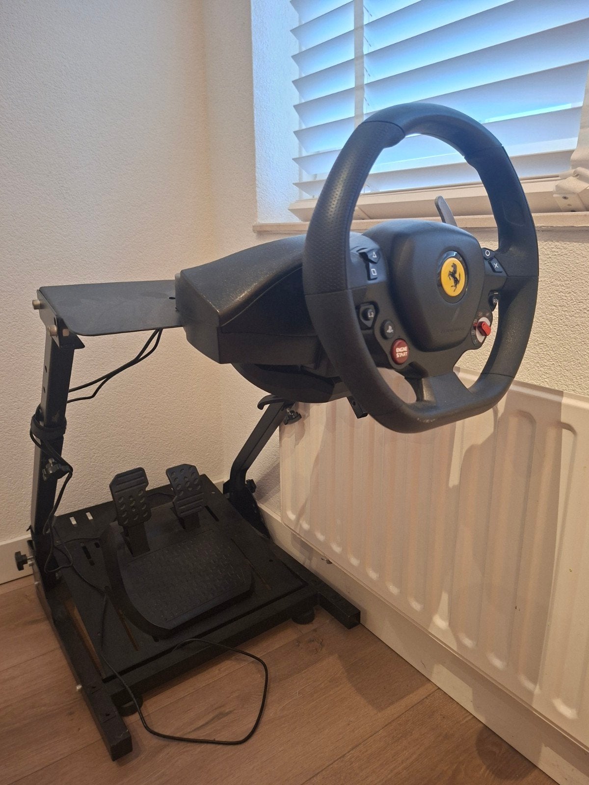 Thrustmaster T80 Ferrari 488 GTB Edition met Wheel Stand Pro, Spelcomputers en Games, Ophalen, Racestuur, Gebruikt, Thrustmaster