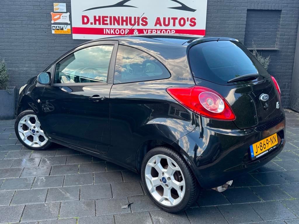 Ford Ka Ford Ka Titanium *APK NIEUW*, Auto's, Voorwielaandrijving, Stof, Gebruikt, 4 cilinders
