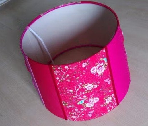 Kleurige lampenkap, gratis ophalen, Ophalen, 25 tot 50 cm, Roze en rood, Rond